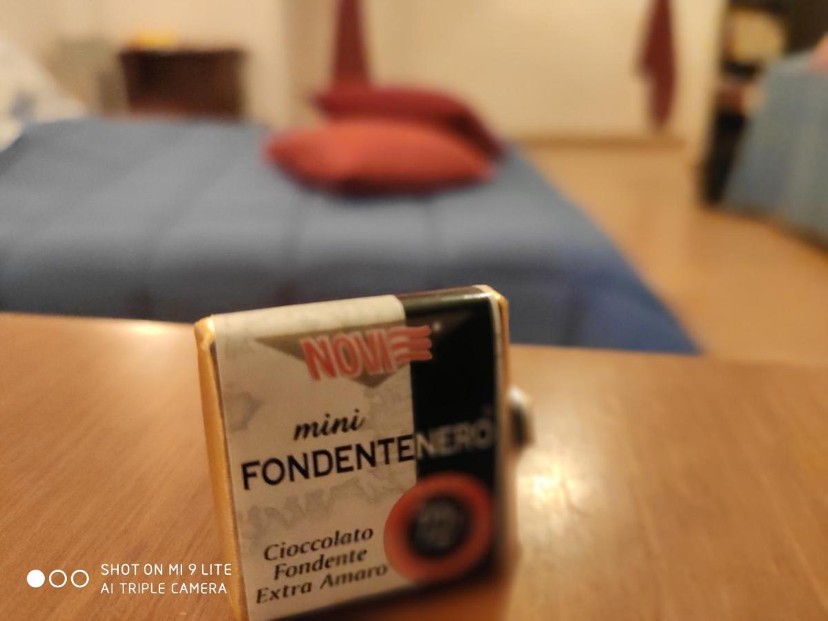 Ex Ostu Impero: Vino, Tartufo Ed Ospitalita Daire La Morra Dış mekan fotoğraf