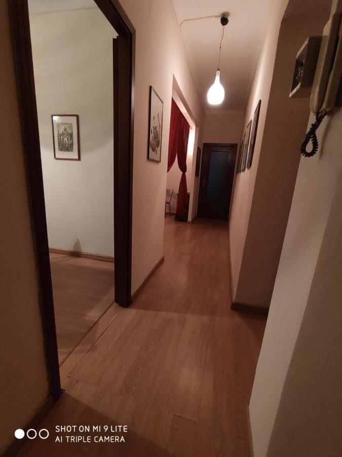 Ex Ostu Impero: Vino, Tartufo Ed Ospitalita Daire La Morra Dış mekan fotoğraf